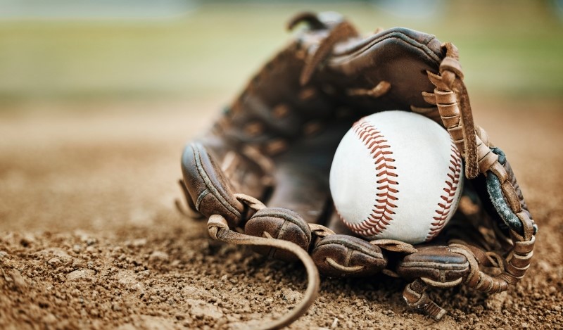 Predicting Baseball Players Salaries